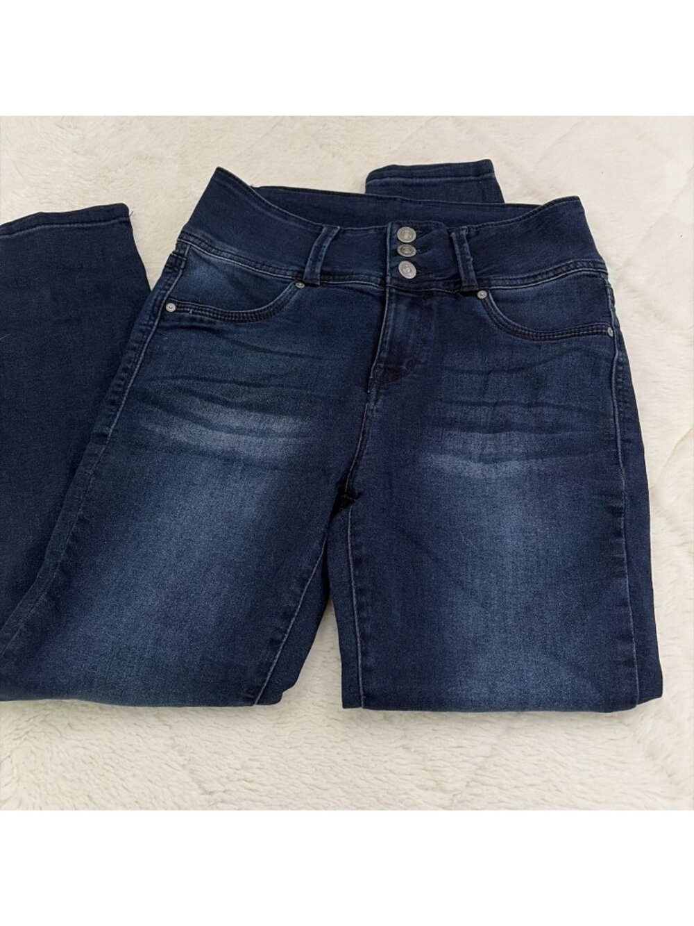 Wallflower The Sassy High Rise Skinny Jeans NWOT 9 Short Dark Wash